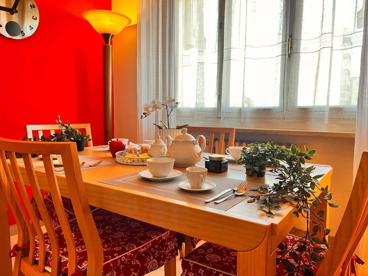 Sky Apartment A Due Passi Dalla Stazione Collegno Luaran gambar