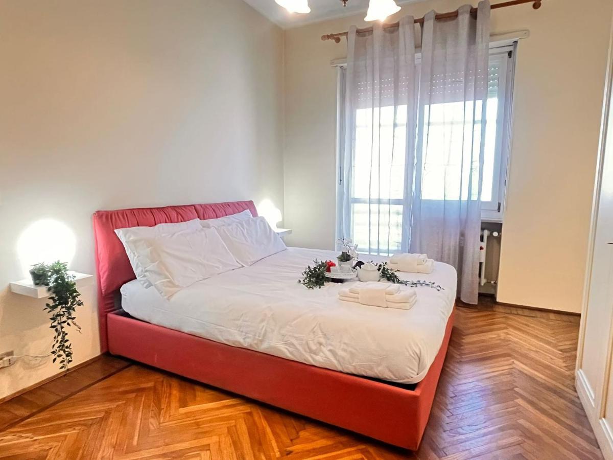Sky Apartment A Due Passi Dalla Stazione Collegno Luaran gambar