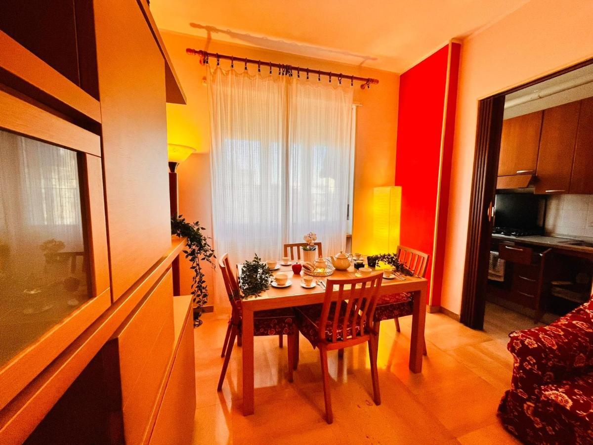 Sky Apartment A Due Passi Dalla Stazione Collegno Luaran gambar