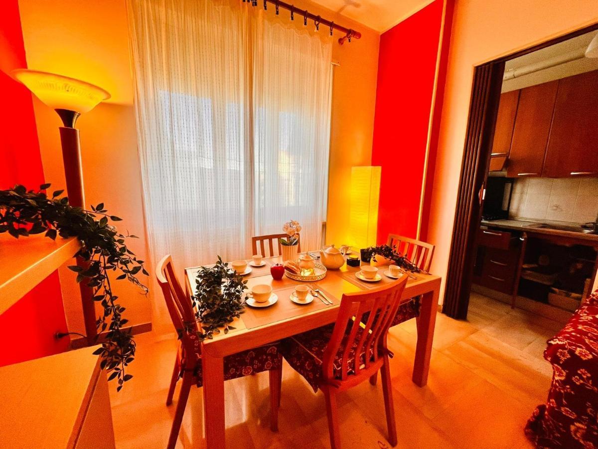 Sky Apartment A Due Passi Dalla Stazione Collegno Luaran gambar
