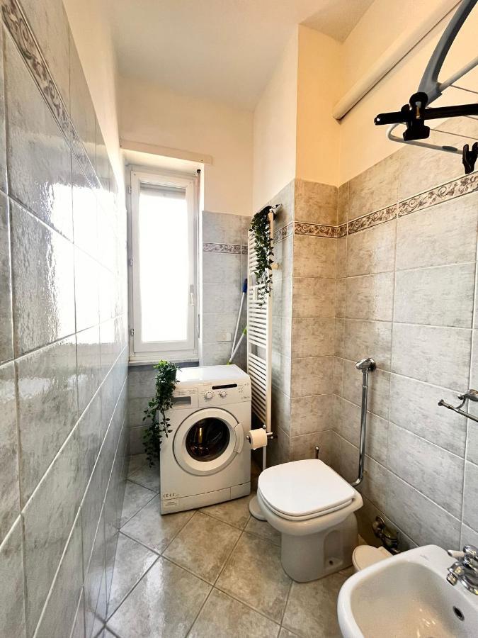 Sky Apartment A Due Passi Dalla Stazione Collegno Luaran gambar