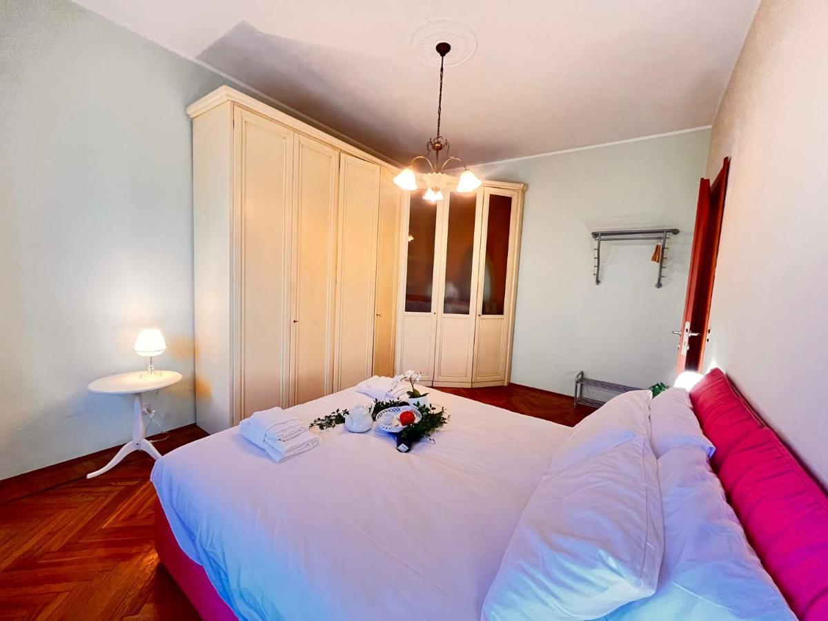 Sky Apartment A Due Passi Dalla Stazione Collegno Luaran gambar
